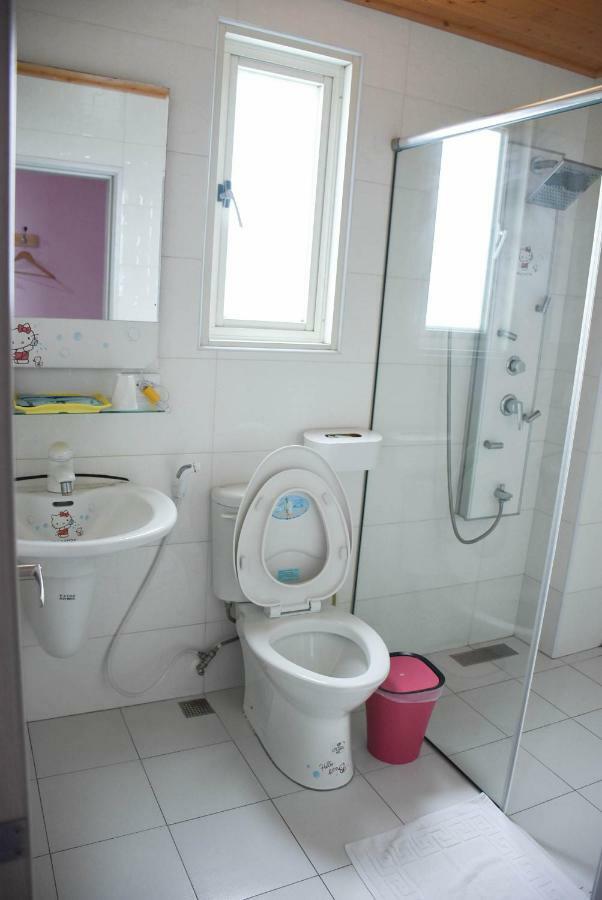Xinghai Homestay II Манонг Екстериор снимка