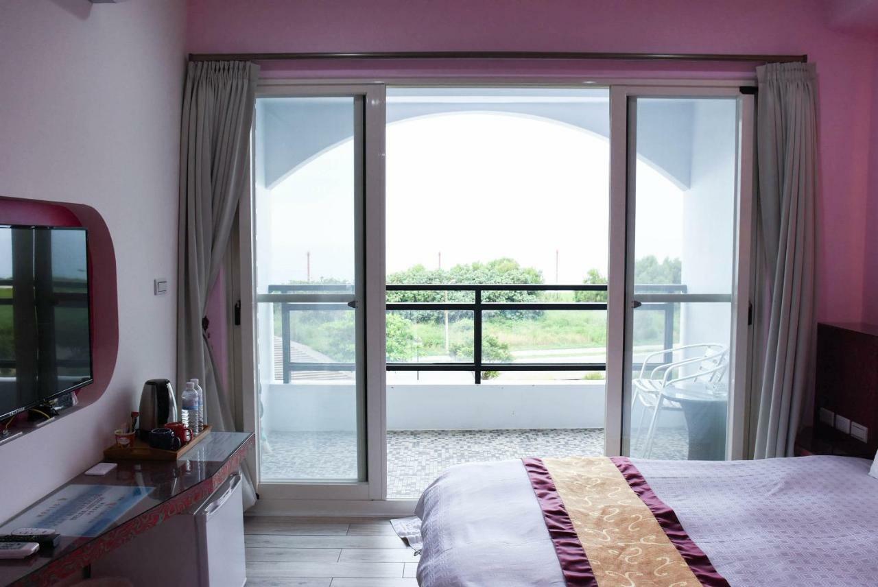 Xinghai Homestay II Манонг Екстериор снимка