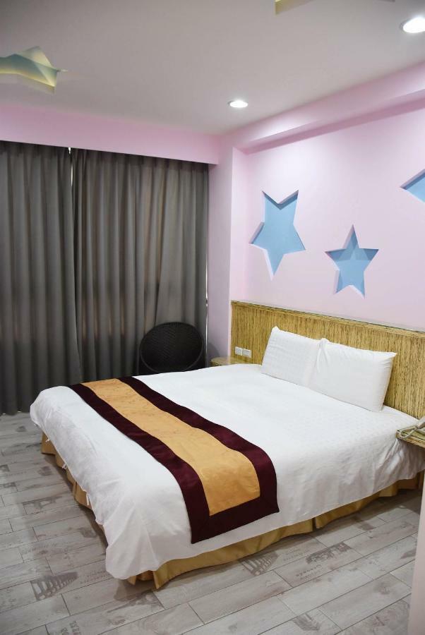 Xinghai Homestay II Манонг Екстериор снимка