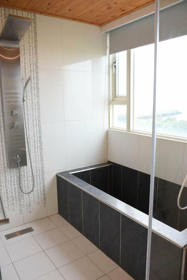 Xinghai Homestay II Манонг Екстериор снимка