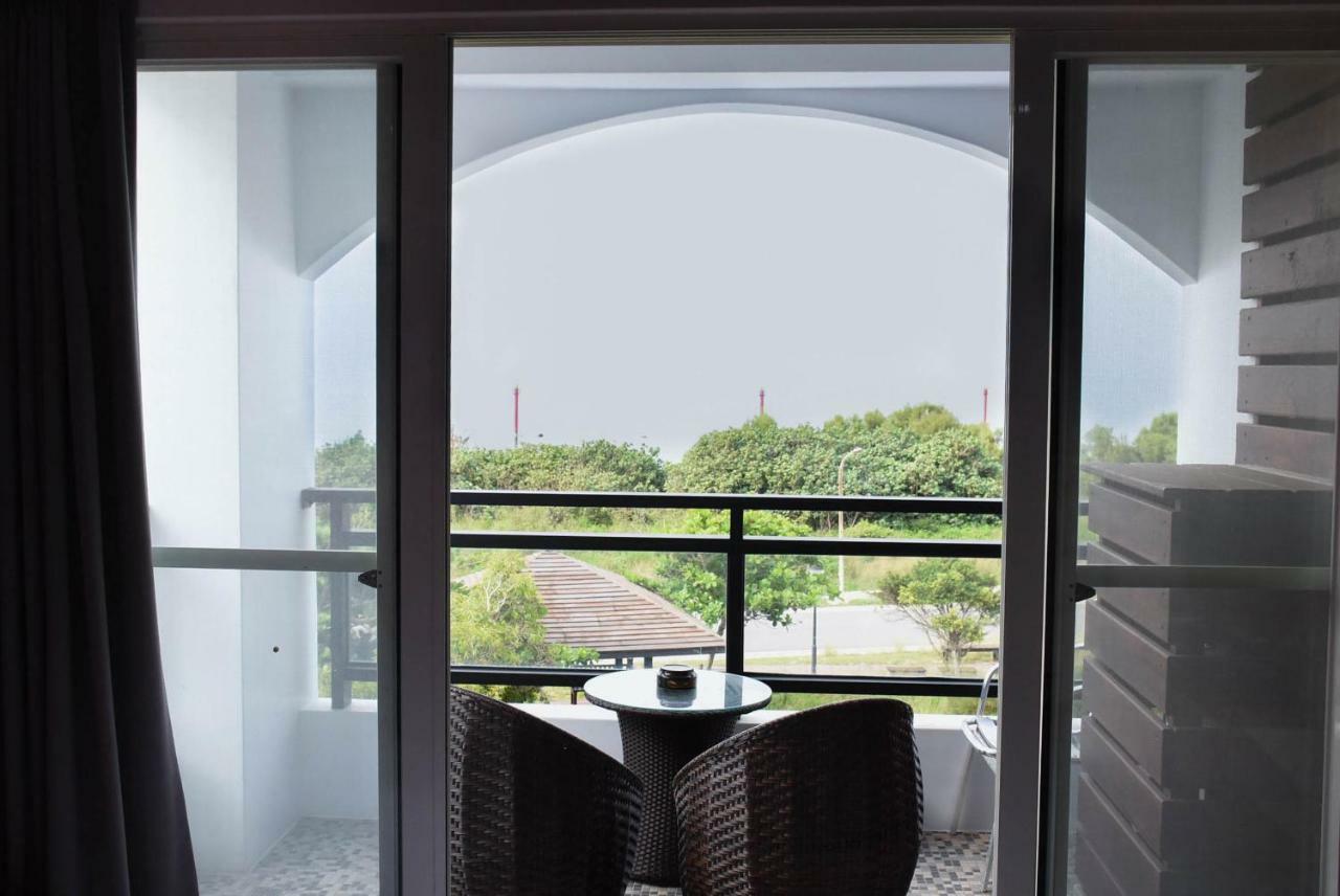 Xinghai Homestay II Манонг Екстериор снимка